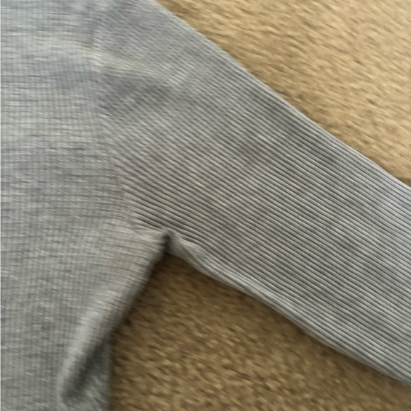 TNA cropped grey long sleeve - Picture 8 of 14